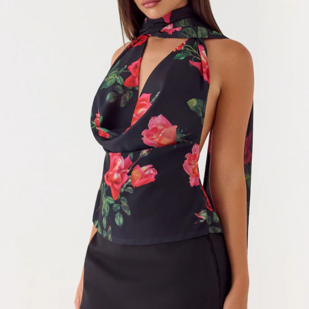 Damen Elegant Chiffon Top med blommigt halsband och djup utskärning Mirla-Eva Jonsson