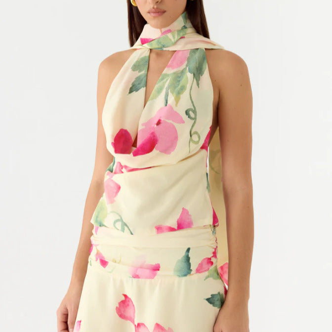 Damen Elegant Chiffon Top med blommigt halsband och djup utskärning Mirla-Eva Jonsson