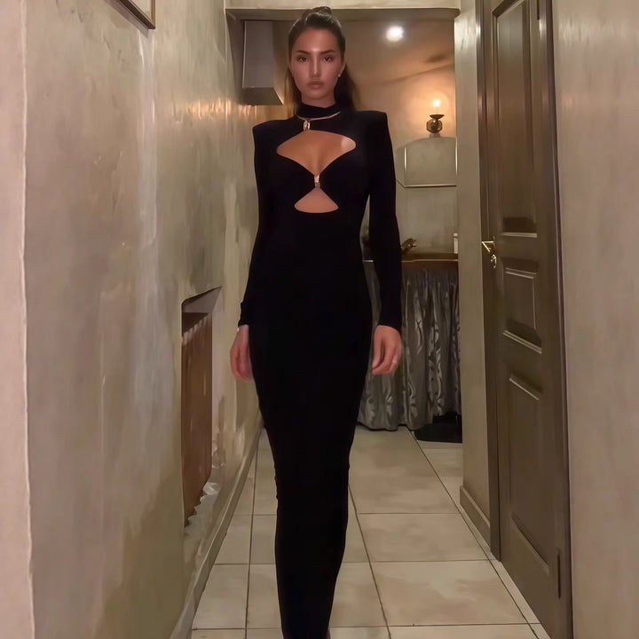 Damen Elegant Maxiklänning med hög halsutskärning och raffinerade cut-outs Mirla-Eva Jonsson