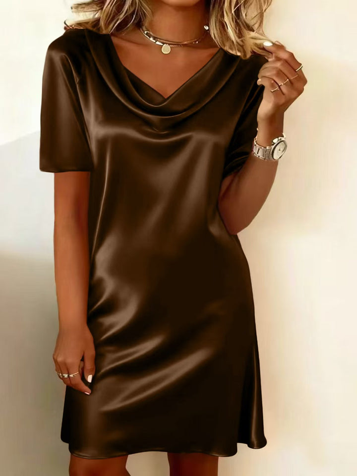 Damen Elegant Satin Dress with elegant waterfall neckline and flattering cut Mirla-Eva Jonsson