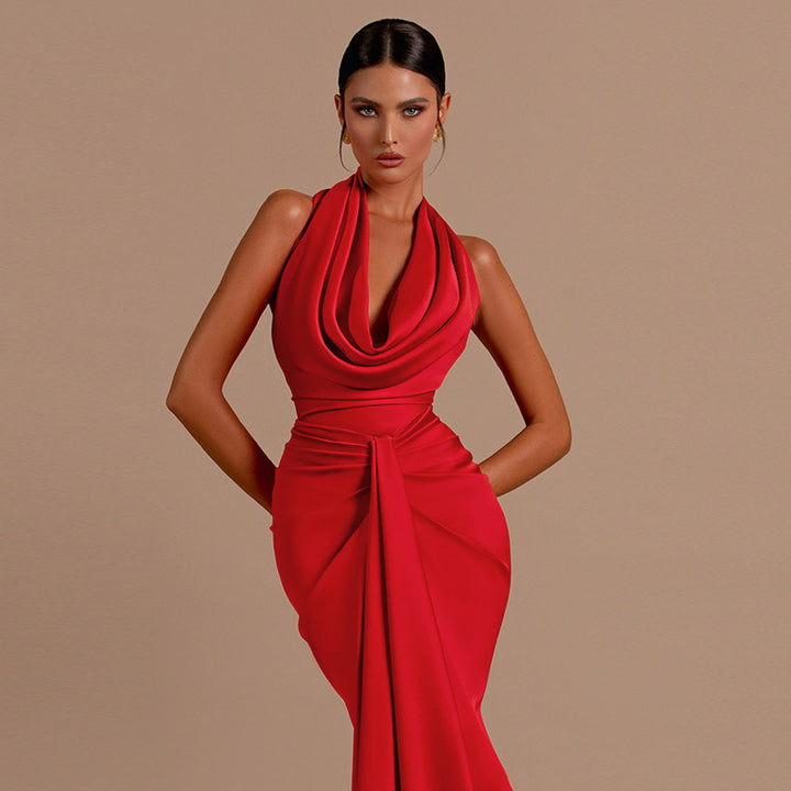 Damen Elegant Wrap Maxi Dress with Deep V-Neck and Figure-Hugging Silhouette Mirla-Eva Jonsson