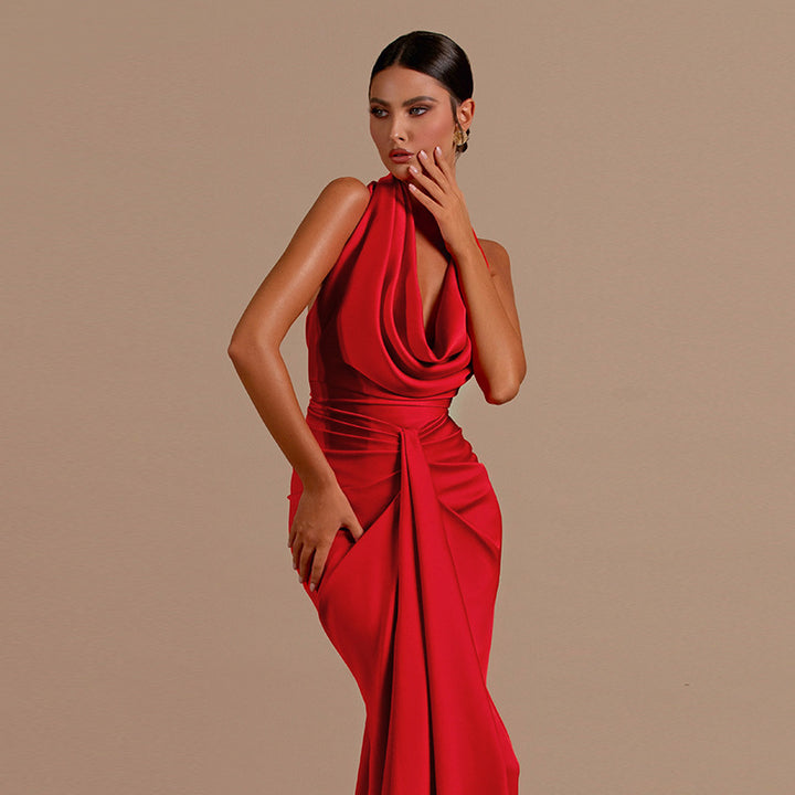 Damen Elegant Wrap Maxi Dress with Deep V-Neck and Figure-Hugging Silhouette Mirla-Eva Jonsson