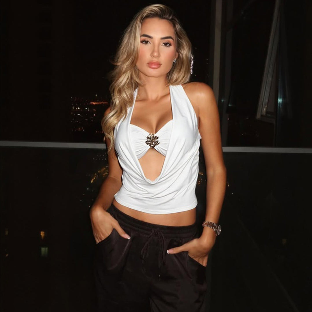 Damen Elegant Wrap Top with Deep V-Neck and Glamorous Accent Mirla-Eva Jonsson