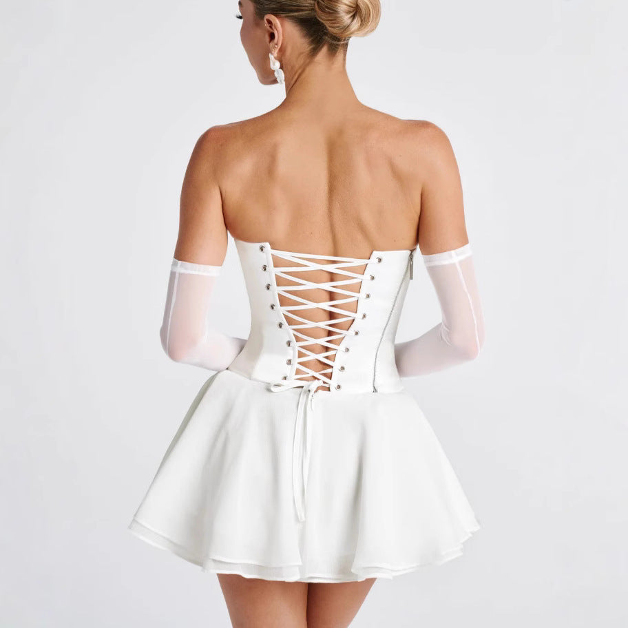 Damen Elegant bröllopsklänning med ovanlig omslagdesign och svajande kjol Mirla-Eva Jonsson