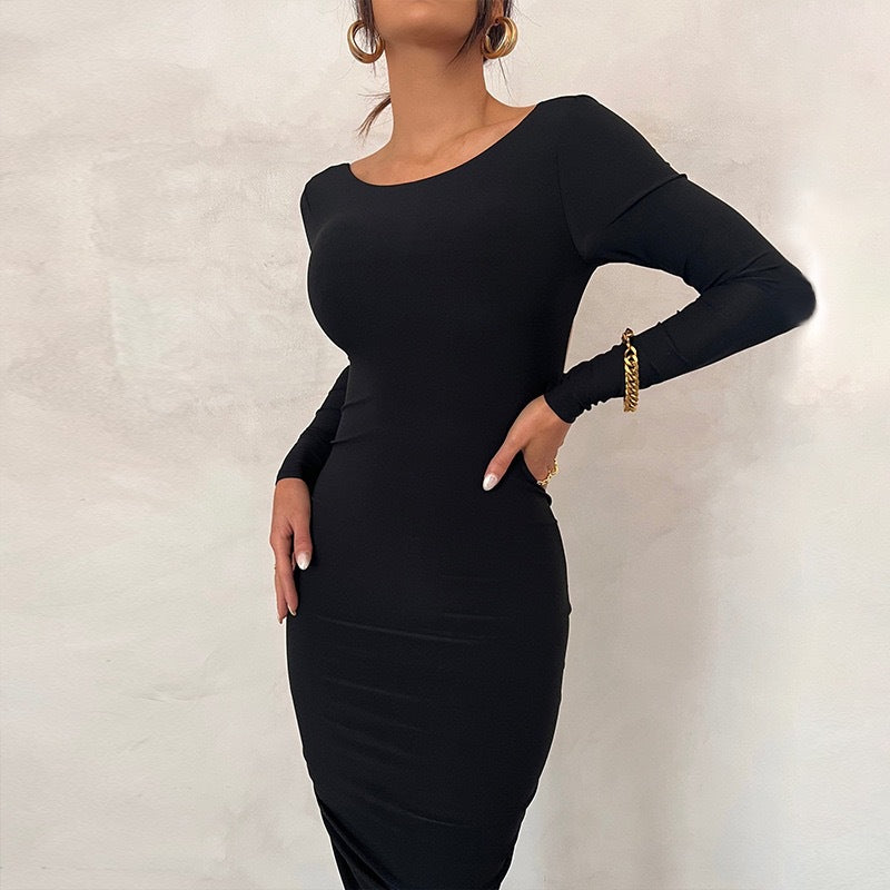 Damen Elegant figurbetonad Maxiklänning med långa ärmar och rund halsringning Mirla-Eva Jonsson