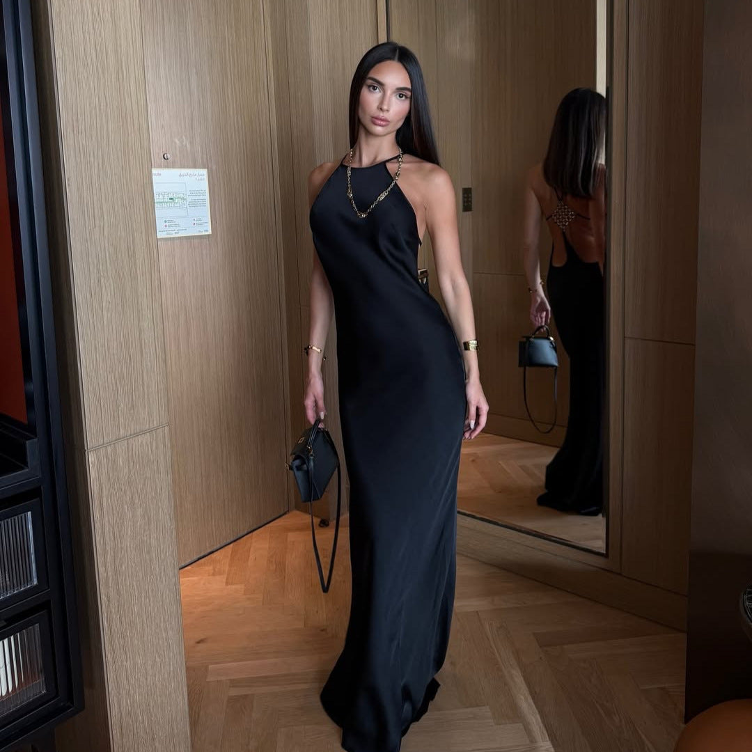 Damen Elegant kvällsklänning med djup ryggöppning och fina banddetaljer Mirla-Eva Jonsson