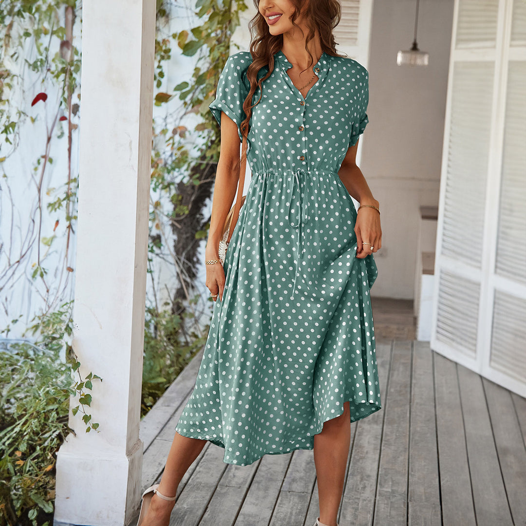 Damen Elegant skjortklänning med figursydd design och prickar Mirla-Eva Jonsson