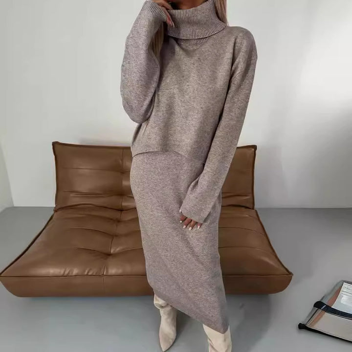 Damen Elegant stickad klänning med överlappande axlar Mirla-Eva Jonsson