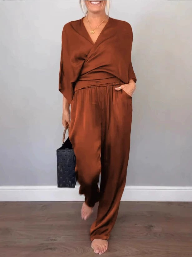 Damen Elegante und bequeme Satin-Jumpsuit Mirla-Eva Jonsson