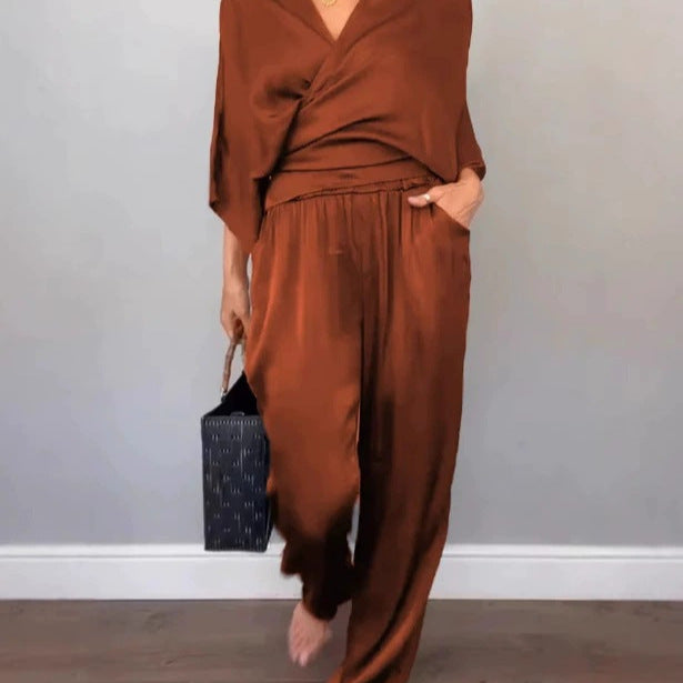 Damen Elegante und bequeme Satin-Jumpsuit Mirla-Eva Jonsson