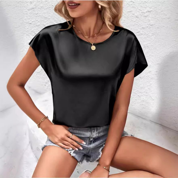 Damen Elegantes Satinoberteil mit lässigem Schnitt und kurzen Ärmeln Mirla-Eva Jonsson