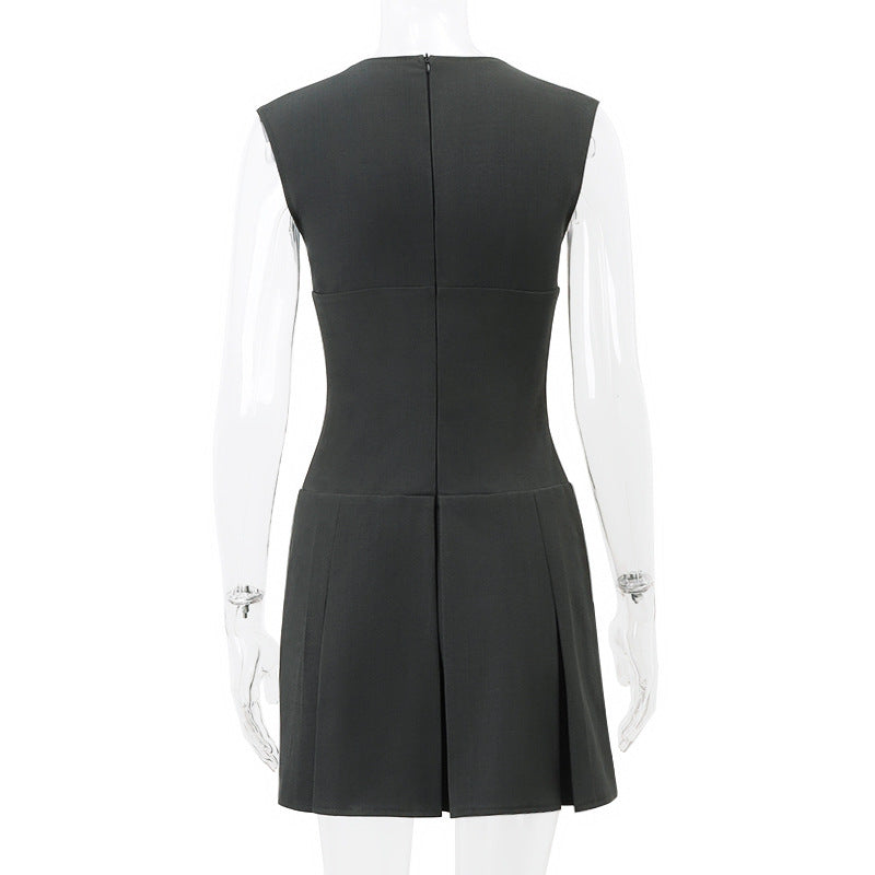 Damen Figurbetontes Minikleid mit tiefem V-Ausschnitt und schwingendem Rock Mirla-Eva Jonsson