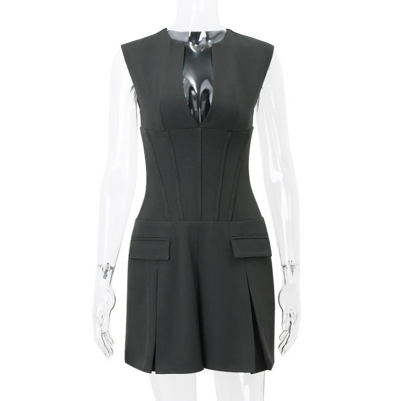 Damen Figurbetontes Minikleid mit tiefem V-Ausschnitt und schwingendem Rock Mirla-Eva Jonsson