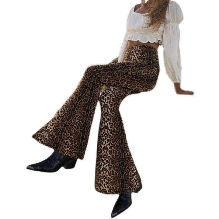 Damen Flared Jeans med stiligt leopardmönster Mirla-Eva Jonsson