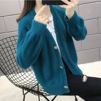 Damen Flauschige Strickjacke mit eleganten Knopfdetails Mirla-Eva Jonsson