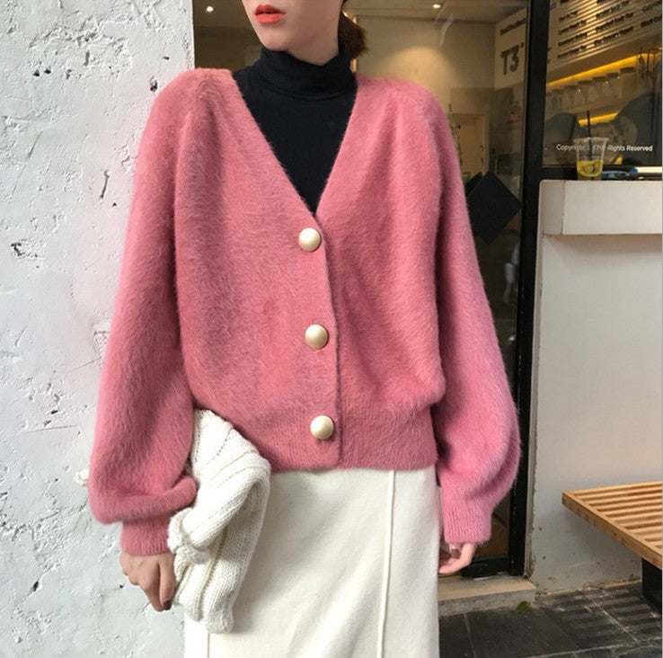 Damen Flauschige Strickjacke mit großen Knöpfen und voluminösen Ärmeln Mirla-Eva Jonsson