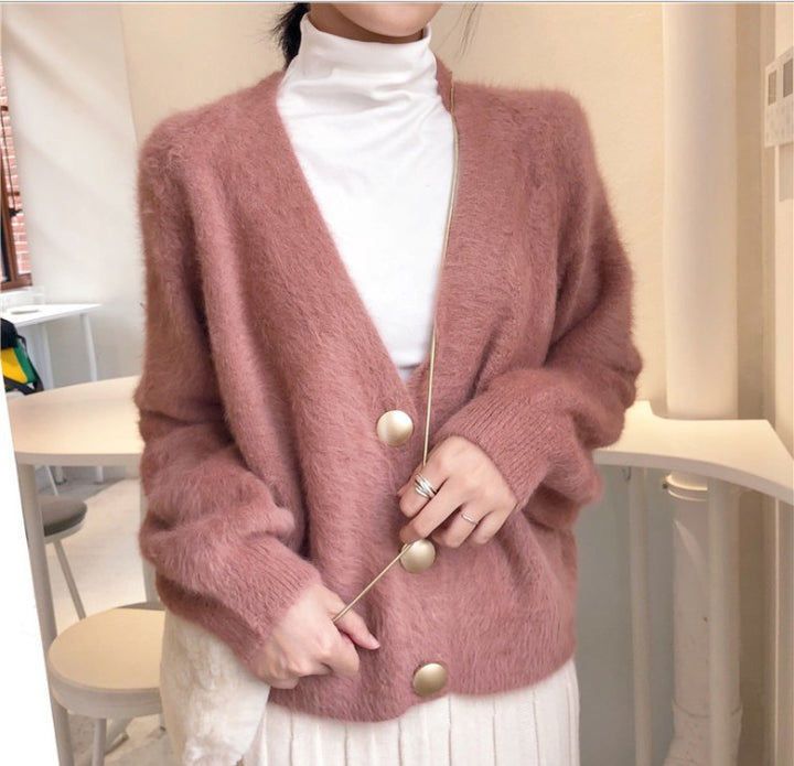 Damen Flauschige Strickjacke mit großen Knöpfen und voluminösen Ärmeln Mirla-Eva Jonsson