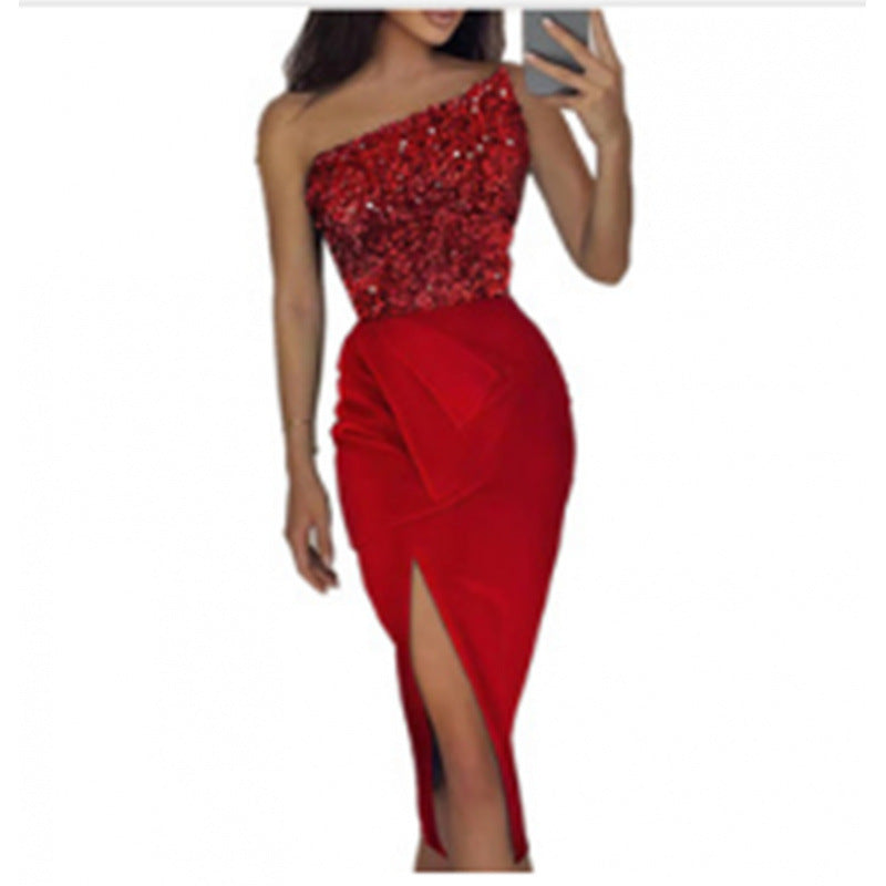 Damen Glamouröses Abendkleid mit asymmetrischem Ausschnitt und schimmerndem Oberteil Mirla-Eva Jonsson