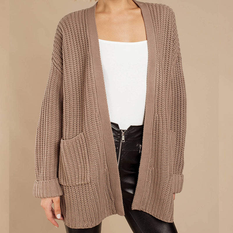 Damen Grob gestrickte Kuscheljacke mit tiefem V-Ausschnitt und lässigem Schnitt Eva Jonsson-Eva Jonsson