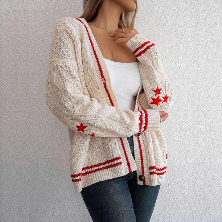 Damen Grobstrickjacke med Eleganta Stjärnapplikationer och Kontrasterande Detaljer Eva Jonsson-Eva Jonsson