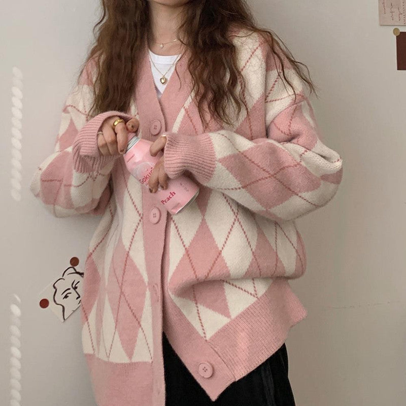 Damen Grobstrickjacke mit modernem Rautenmuster und Knopfverschluss Mirla-Eva Jonsson