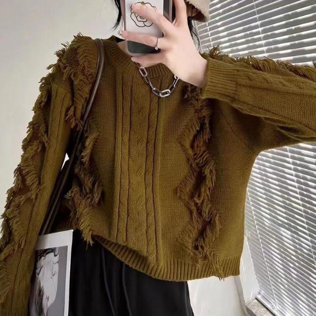 Damen Grobstrickpullover mit fransigen Details und lässigem Schnitt Mirla-Eva Jonsson