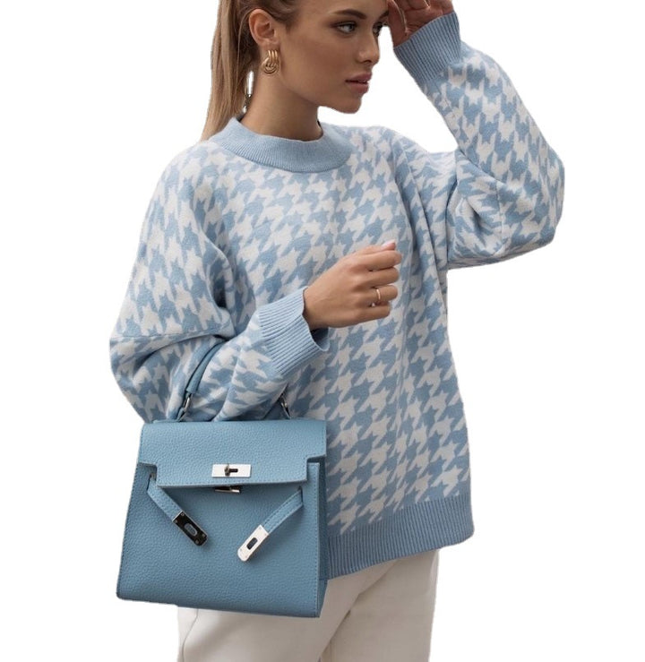 Damen Grobstrickpullover mit modernem Hahnentrittmuster und lässigem Schnitt Mirla-Eva Jonsson