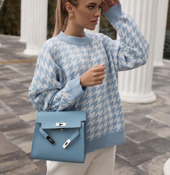 Damen Grobstrickpullover mit modernem Hahnentrittmuster und lässigem Schnitt Mirla-Eva Jonsson