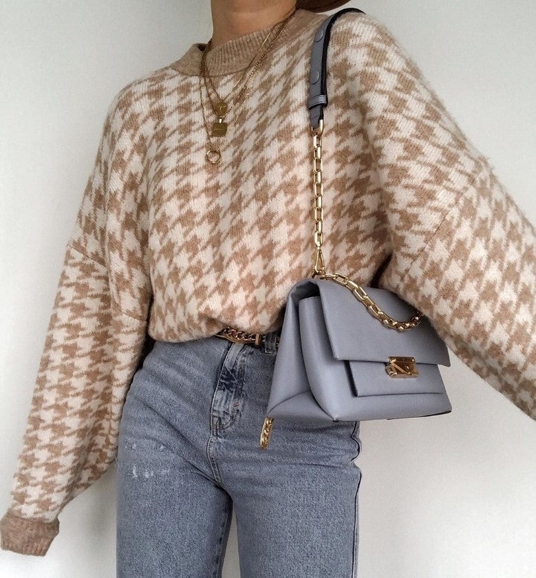 Damen Grobstrickpullover mit modernem Hahnentrittmuster und lässigem Schnitt Mirla-Eva Jonsson
