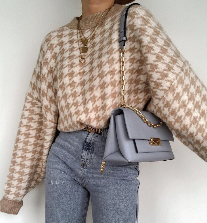 Damen Grobstrickpullover mit modernem Hahnentrittmuster und lässigem Schnitt Mirla-Eva Jonsson