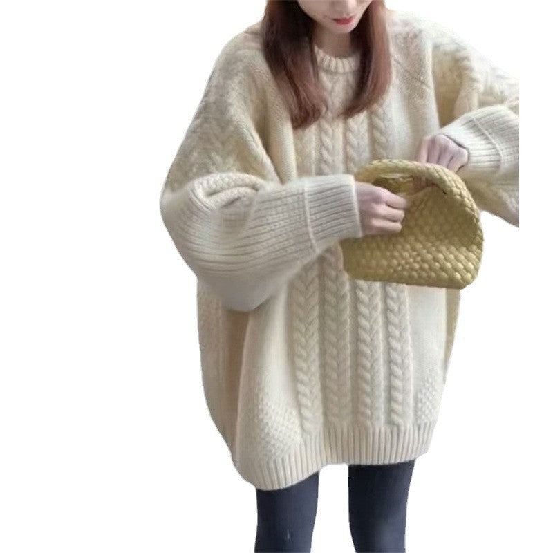 Damen Grobstrickpullover mit modischem Zopfmuster und überschnittenen Schultern Mirla-Eva Jonsson