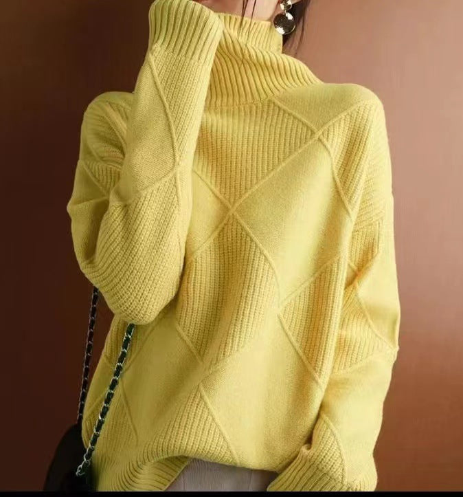 Damen Grobstrickpullover mit schickem Rollkragen und strukturiertem Muster Mirla-Eva Jonsson