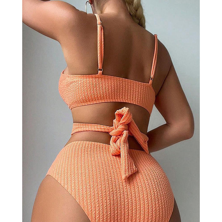 Damen Höga bikini med korsat överdel och elegant ribbad struktur Mirla-Eva Jonsson