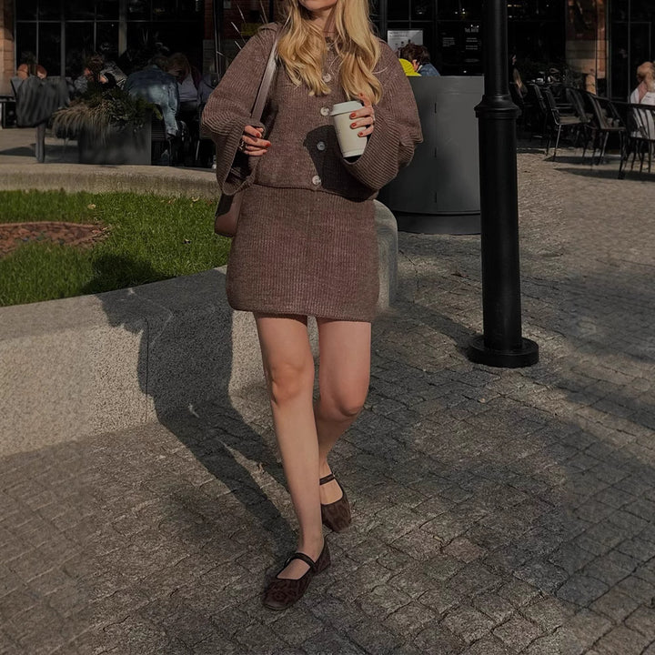 Damen Knitwear Set med eleganta knappdetaljer Mirla-Eva Jonsson