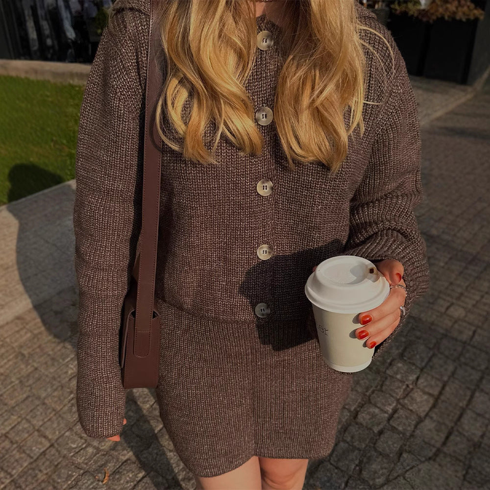 Damen Knitwear Set med eleganta knappdetaljer Mirla-Eva Jonsson