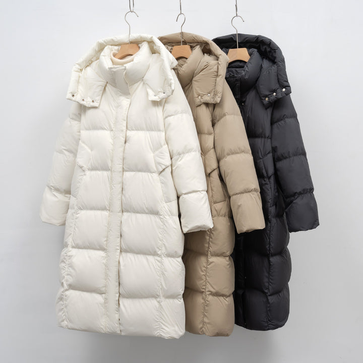Damen Lange Daunenjacke mit verstellbarer Kapuze und luxuriösem Innenfutter Mirla-Eva Jonsson