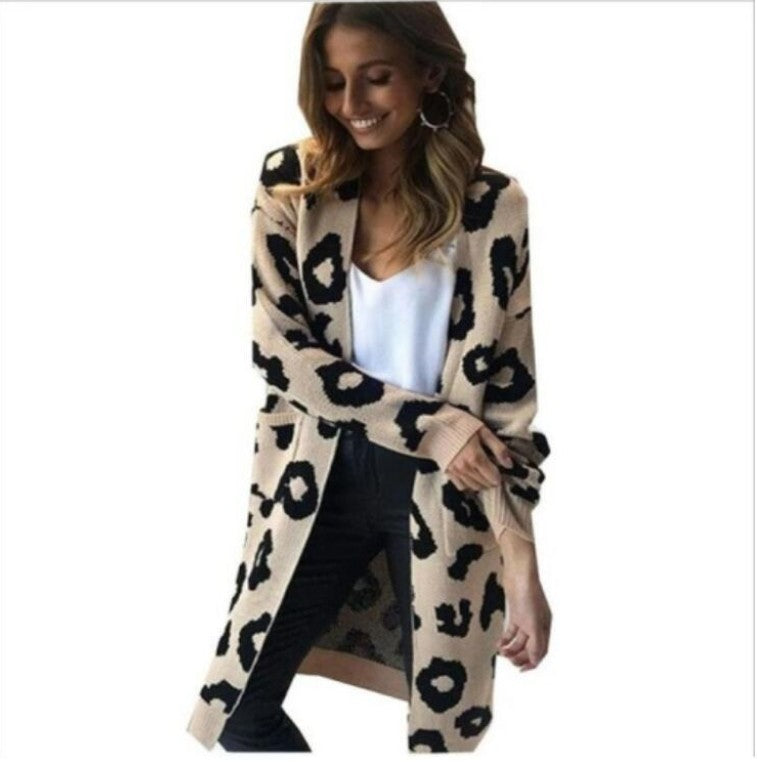 Damen Langstrickjacke mit trendigem Leopardenmuster Mirla-Eva Jonsson