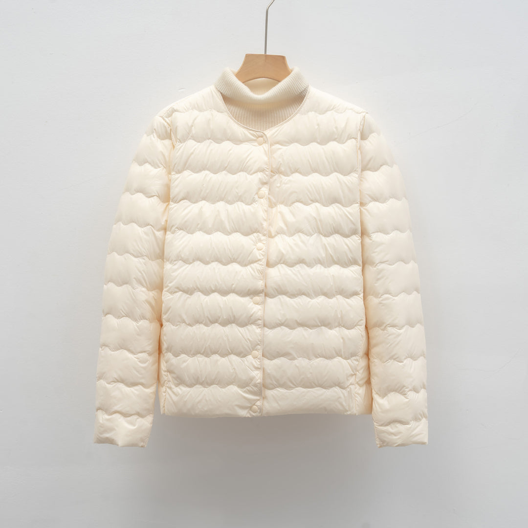 Damen Leichte gesteppte Jacke mit hochgeschlossenem Kragen und elastischen Bündchen Mirla-Eva Jonsson