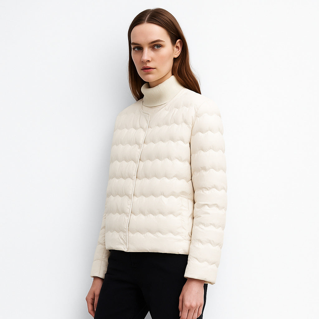 Damen Leichte gesteppte Jacke mit hochgeschlossenem Kragen und elastischen Bündchen Mirla-Eva Jonsson