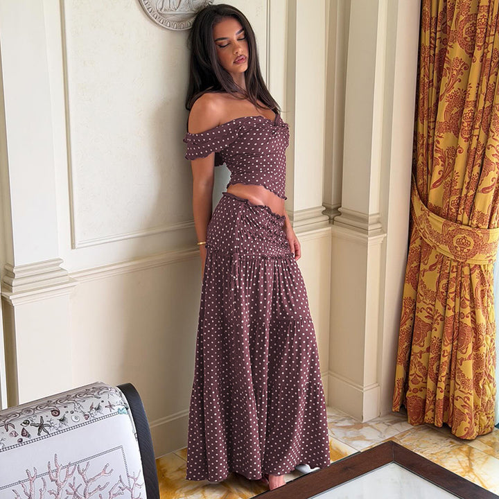 Damen Lekfull Maxiklänning med off-shoulder design och voluminösa volanger Mirla-Eva Jonsson