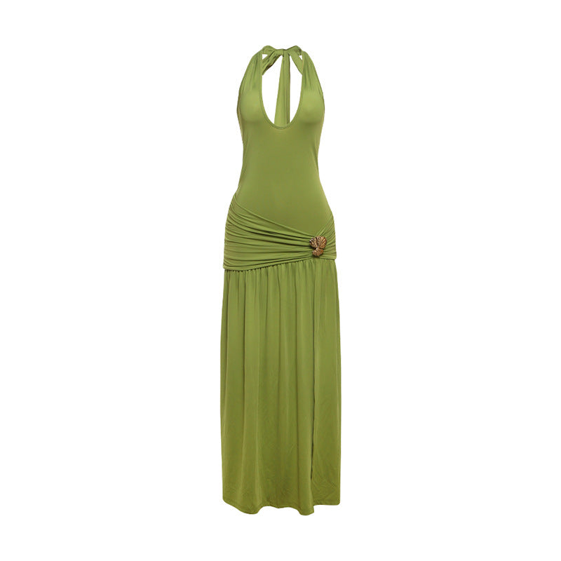 Damen Maxi Dress med eleganta rynkelement och påkostad brosch Mirla-Eva Jonsson