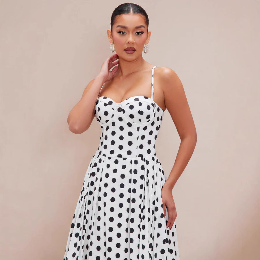 Damen Maxi Dress med prickigt mönster och figursydd passform Mirla-Eva Jonsson