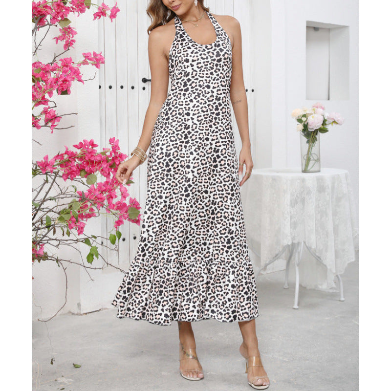 Damen Maxikleid i feminint leopardmönster med flödig fåll Mirla-Eva Jonsson