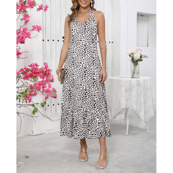 Damen Maxikleid i feminint leopardmönster med flödig fåll Mirla-Eva Jonsson