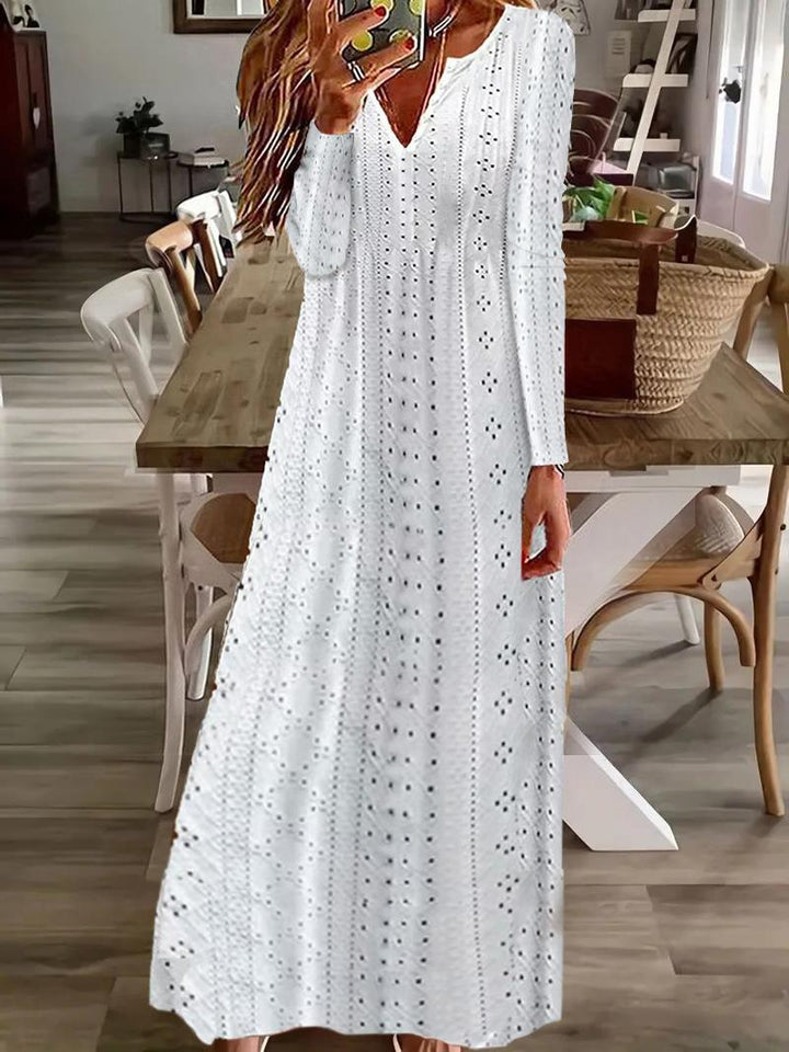 Damen Maxikleid med filigranmönster och V-ringning Mirla-Eva Jonsson
