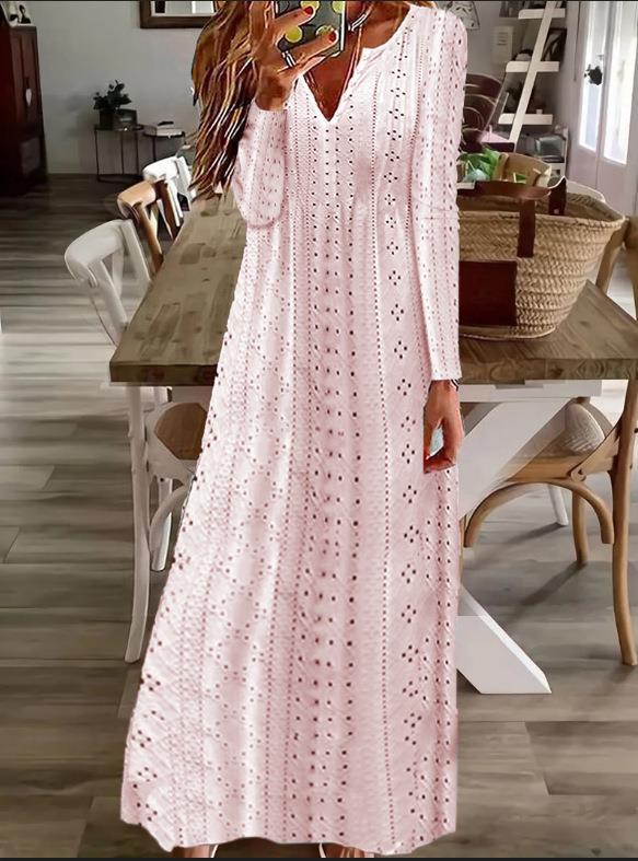 Damen Maxikleid med filigranmönster och V-ringning Mirla-Eva Jonsson