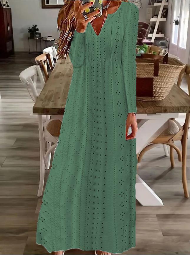 Damen Maxikleid med filigranmönster och V-ringning Mirla-Eva Jonsson