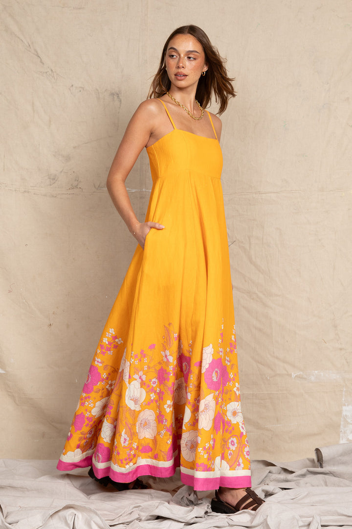 Damen Maxikleid mit floralem Design und eleganten Spaghettiträgern Mirla-Eva Jonsson
