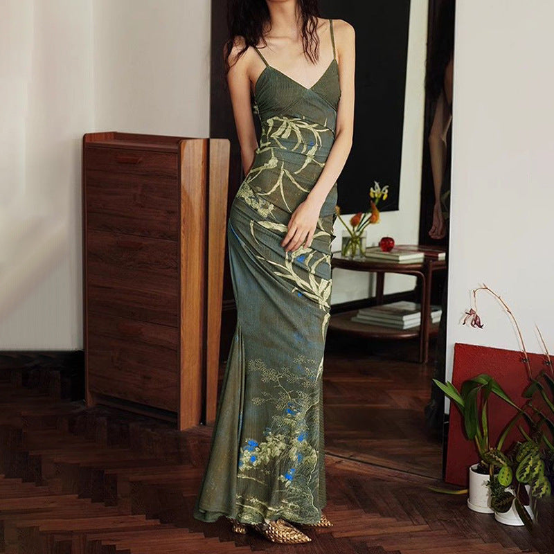 Damen Maxikleid mit raffinerade draperingar och blommönster Mirla-Eva Jonsson