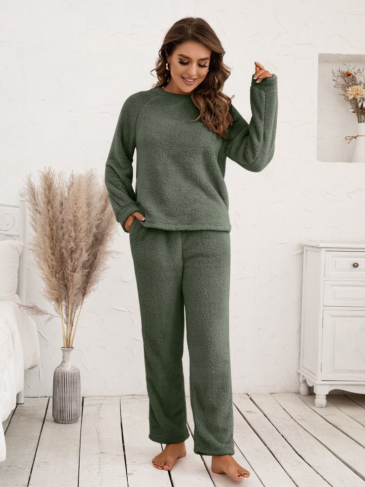 Damen Mysigt Fleece-pyjamaset med långa ärmar och bekväma byxor Eva Jonsson-Eva Jonsson